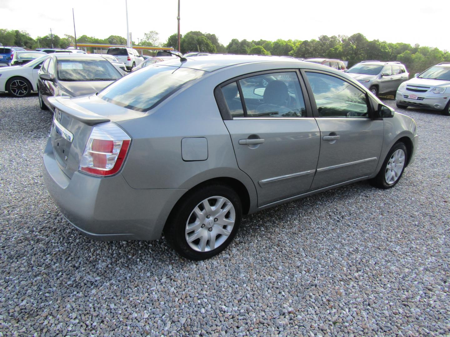 2012 Silver /Gray Nissan Sentra 2.0 (3N1AB6AP9CL) with an 2.0L L4 DOHC 16V engine, Automatic transmission, located at 15016 S Hwy 231, Midland City, AL, 36350, (334) 983-3001, 31.306210, -85.495277 - Photo#7